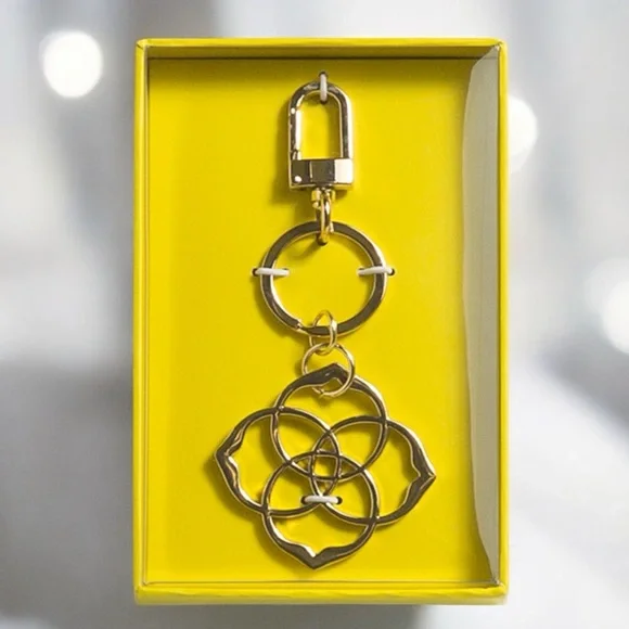 Kendra Scott Dira Medallion Keychain - Picture 1 of 3